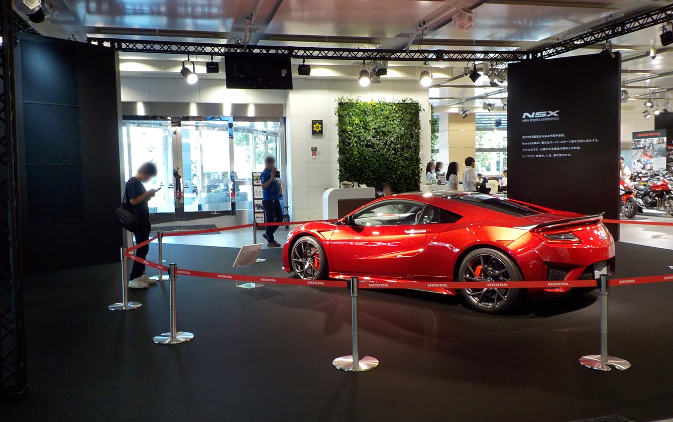 Hondaウエルカムプラザ青山 「NSX 特別展示」